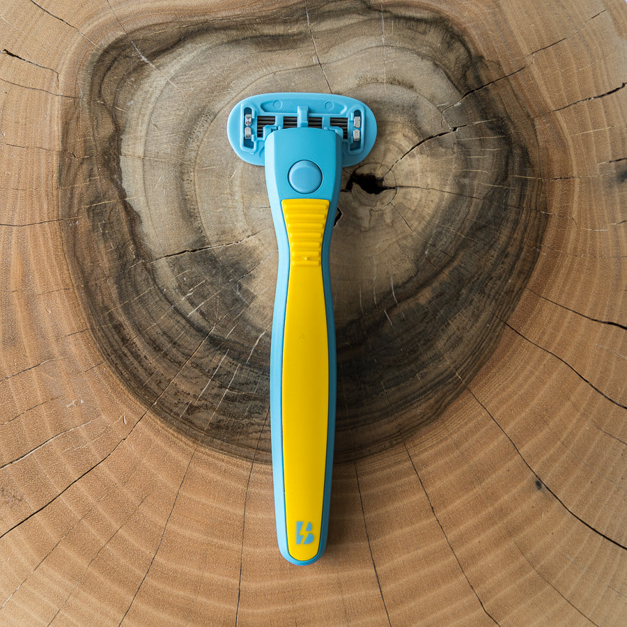 bolt performance razor product on a piece of wood